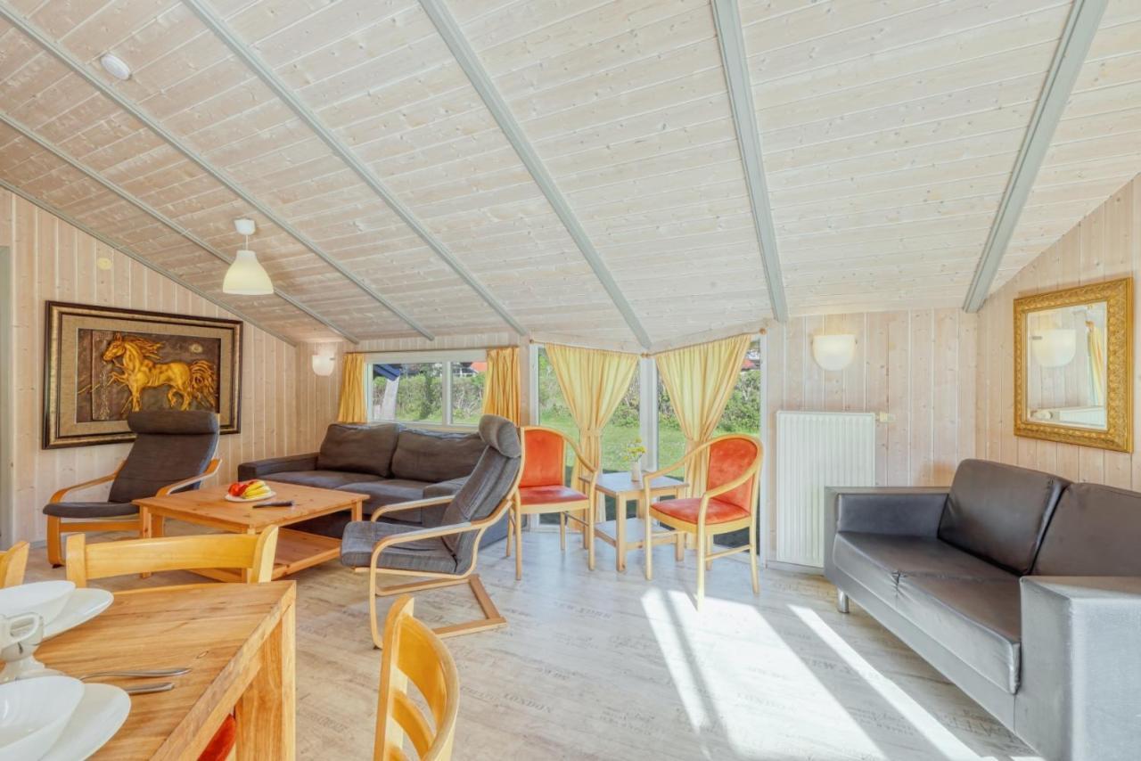 Kranich Mit Innenpool Ferienhaus